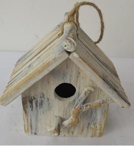 6.75" X 5.5" X 6.75" BIRDHOUSE